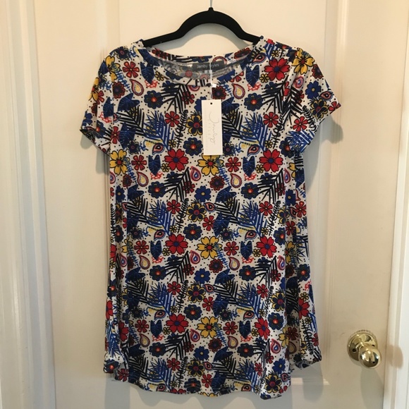 Jamby Styles Floral Short Sleeve A-line Tunic - Picture 1 of 6